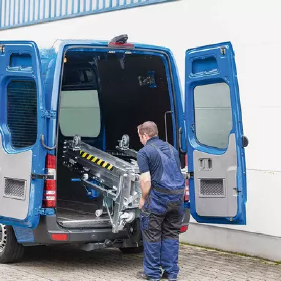 Lifting crank LM750 S4.2 with maximum weight of 380kg, 7.50m, BOCKER